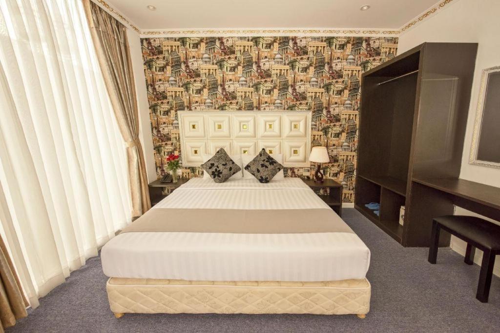 Golden Crown Hotel Saigon Thành Pho Ho Chí Minh Esterno foto