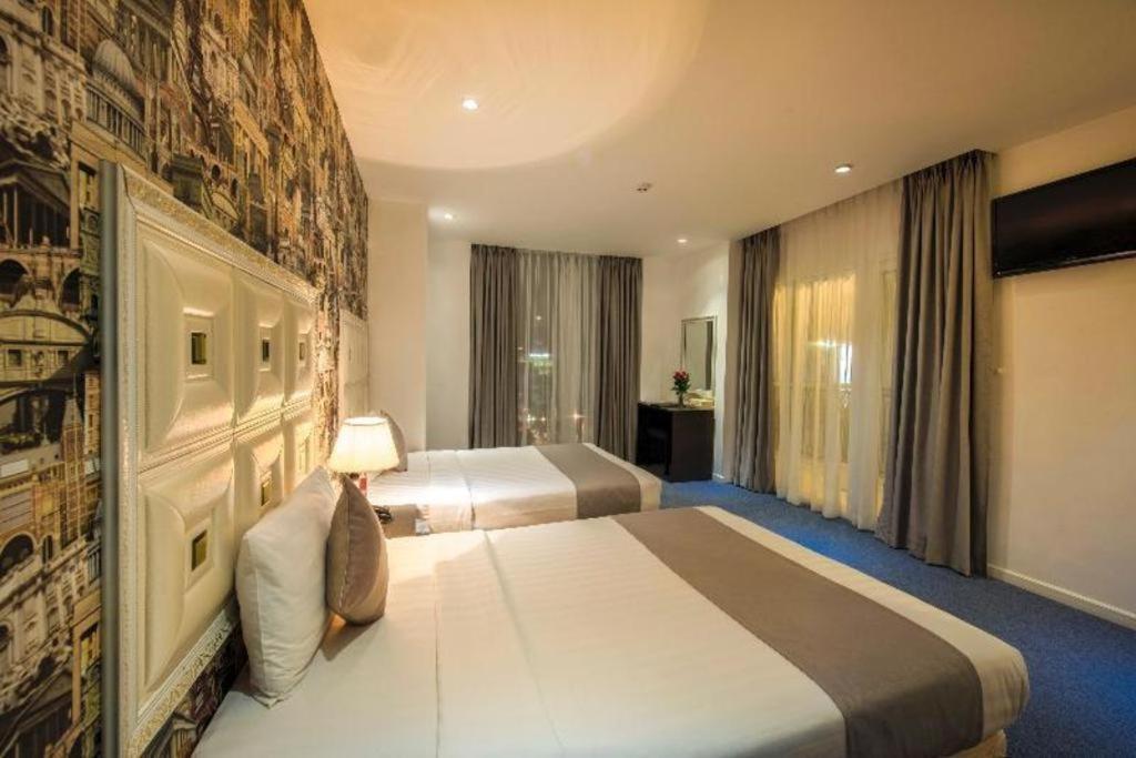 Golden Crown Hotel Saigon Thành Pho Ho Chí Minh Esterno foto